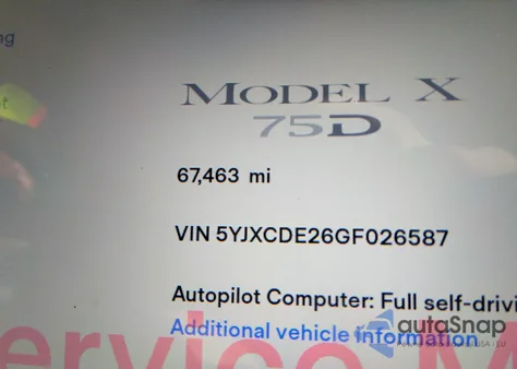 2016 Tesla Model X 60D/70D/75D/90D z USA, uszkodzony, nr VIN 5YJXCDE26GF026587
